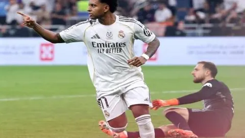 哲凯的足球旅程：沉浸自我，阿森纳之旅中的无尽欢乐